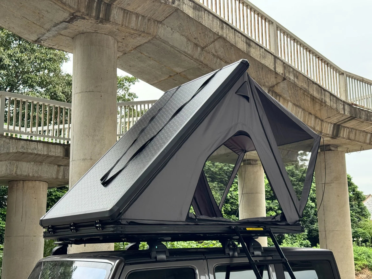 Tente de Toit Universelle pour Voiture et 4x4 - Camping aventure