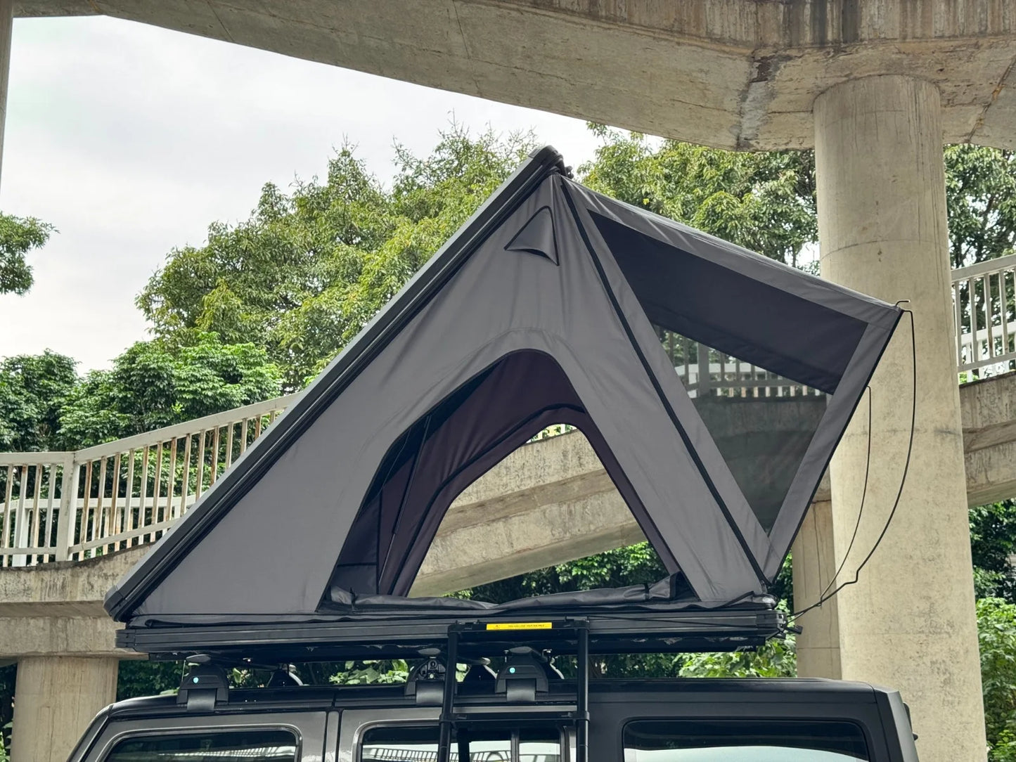 Tente de Toit Universelle pour Voiture et 4x4 - Camping aventure